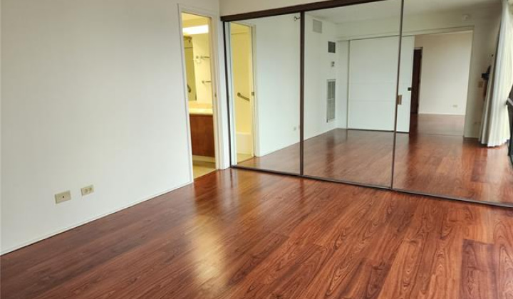 1114 Punahou Street,Honolulu,Hawaii,96826,3 ベッドルーム ベッドルーム,2 バスルームバスルーム,コンド / タウンハウス,Punahou,15,17998728