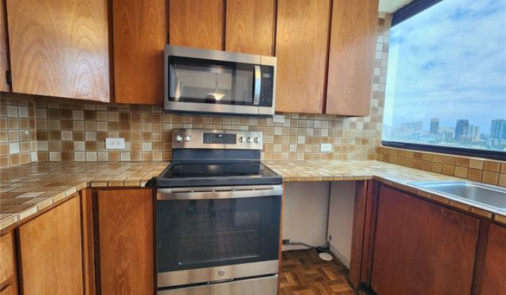 1114 Punahou Street,Honolulu,Hawaii,96826,3 ベッドルーム ベッドルーム,2 バスルームバスルーム,コンド / タウンハウス,Punahou,15,17998728