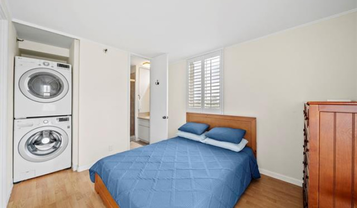 2916 Date Street,Honolulu,Hawaii,96816,1 Bedroom Bedrooms,1 BathroomBathrooms,Condo/Townhouse,Date,9,18000896