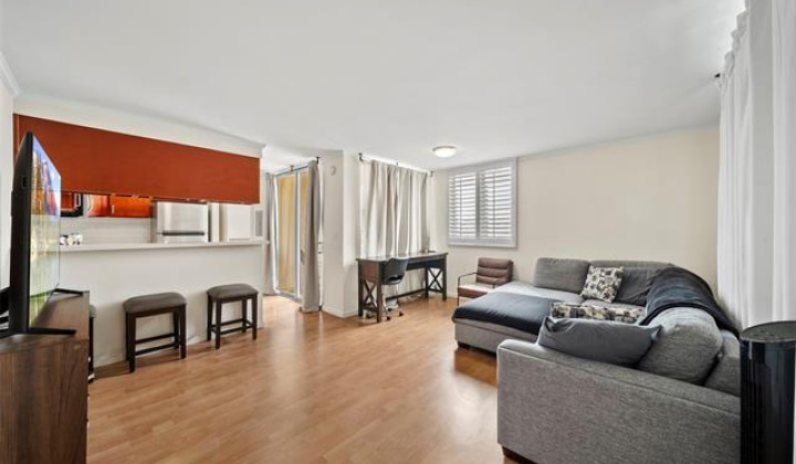 2916 Date Street,Honolulu,Hawaii,96816,1 Bedroom Bedrooms,1 BathroomBathrooms,Condo/Townhouse,Date,9,18000896