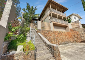 2640 Peter Street,Honolulu,Hawaii,96816,6 Bedrooms Bedrooms,5 BathroomsBathrooms,Single family,Peter,18002681