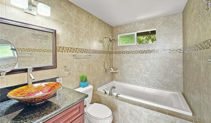 2640 Peter Street,Honolulu,Hawaii,96816,6 Bedrooms Bedrooms,5 BathroomsBathrooms,Single family,Peter,18002681