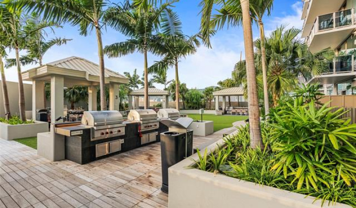 1388 Kapiolani Boulevard,Honolulu,Hawaii,96814,2 ベッドルーム ベッドルーム,2 バスルームバスルーム,コンド / タウンハウス,Kapiolani,33,19197994