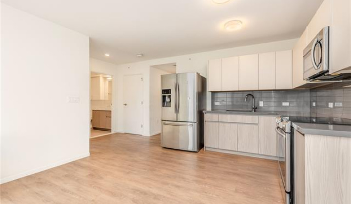 1631 Kapiolani Boulevard,Honolulu,Hawaii,96814,1 Bedroom Bedrooms,1 BathroomBathrooms,Condo/Townhouse,Kapiolani,13,18006098