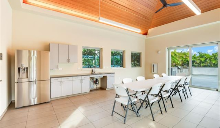 1631 Kapiolani Boulevard,Honolulu,Hawaii,96814,1 Bedroom Bedrooms,1 BathroomBathrooms,Condo/Townhouse,Kapiolani,13,18006098