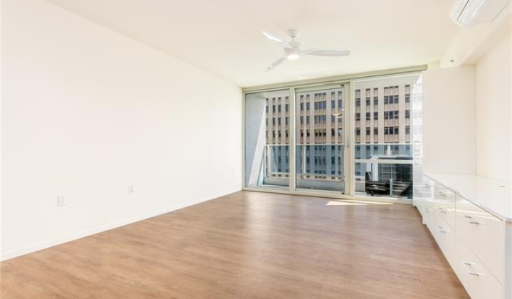 1631 Kapiolani Boulevard,Honolulu,Hawaii,96814,1 Bedroom Bedrooms,1 BathroomBathrooms,Condo/Townhouse,Kapiolani,13,18006098