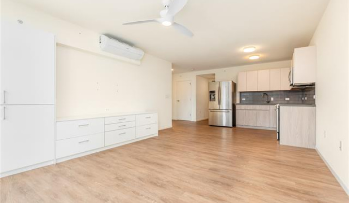 1631 Kapiolani Boulevard,Honolulu,Hawaii,96814,1 Bedroom Bedrooms,1 BathroomBathrooms,Condo/Townhouse,Kapiolani,13,18006098