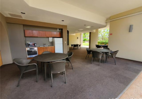 581 Kamoku Street,Honolulu,Hawaii,96826,1 ベッドルーム ベッドルーム,1 バスルームバスルーム,コンド / タウンハウス,Kamoku,5,18006255