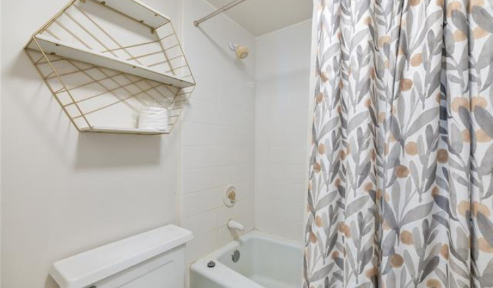 2240 Kuhio Avenue,Honolulu,Hawaii,96815,3 ベッドルーム ベッドルーム,3 バスルームバスルーム,コンド / タウンハウス,Kuhio,38,18475658