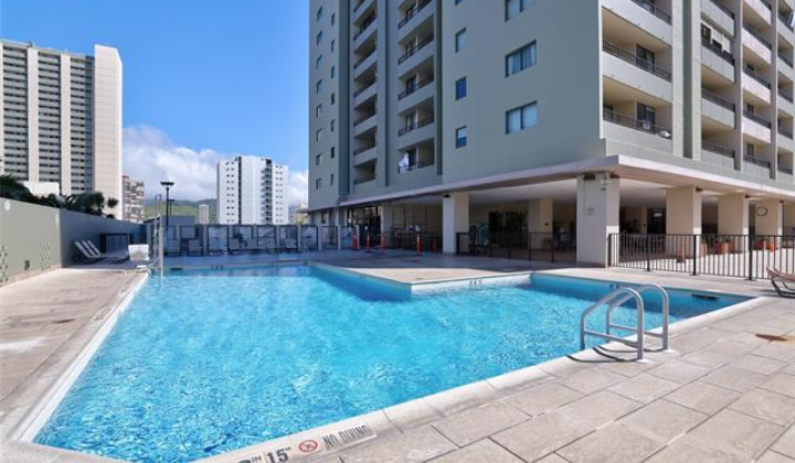 2240 Kuhio Avenue,Honolulu,Hawaii,96815,3 ベッドルーム ベッドルーム,3 バスルームバスルーム,コンド / タウンハウス,Kuhio,38,18475658
