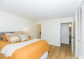 920 Ward Avenue,Honolulu,Hawaii,96814,2 Bedrooms Bedrooms,2 BathroomsBathrooms,Condo/Townhouse,Ward,4,18008507