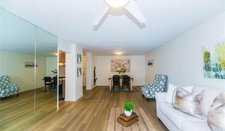 920 Ward Avenue,Honolulu,Hawaii,96814,2 Bedrooms Bedrooms,2 BathroomsBathrooms,Condo/Townhouse,Ward,4,18008507