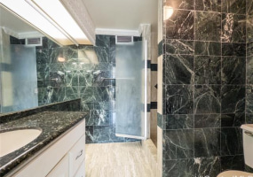 2333 Kapiolani Boulevard,Honolulu,Hawaii,96826,2 Bedrooms Bedrooms,2 BathroomsBathrooms,Condo/Townhouse,Kapiolani,22,18010669