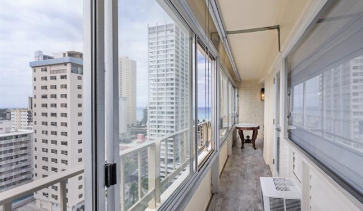 225 Kaiulani Avenue,Honolulu,Hawaii,96815,2 ベッドルーム ベッドルーム,1 バスルームバスルーム,コンド / タウンハウス,Kaiulani,16,19185119