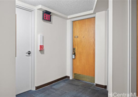 1088 Bishop Street,Honolulu,Hawaii,96813,1 Bedroom Bedrooms,1 BathroomBathrooms,Condo/Townhouse,Bishop,13,18011026