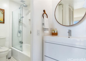 700 Richards Street,Honolulu,Hawaii,96813,2 Bedrooms Bedrooms,2 BathroomsBathrooms,Condo/Townhouse,Richards,11,18011068
