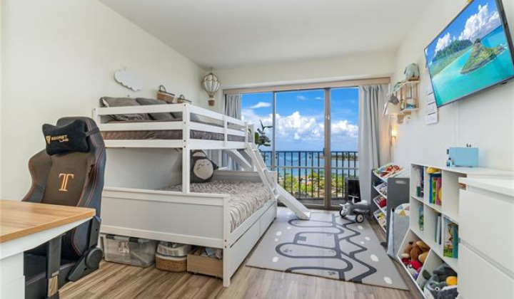 700 Richards Street,Honolulu,Hawaii,96813,2 Bedrooms Bedrooms,2 BathroomsBathrooms,Condo/Townhouse,Richards,11,18011068