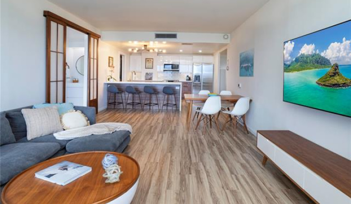 700 Richards Street,Honolulu,Hawaii,96813,2 Bedrooms Bedrooms,2 BathroomsBathrooms,Condo/Townhouse,Richards,11,18011068