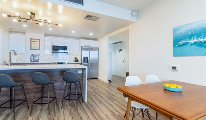 700 Richards Street,Honolulu,Hawaii,96813,2 Bedrooms Bedrooms,2 BathroomsBathrooms,Condo/Townhouse,Richards,11,18011068