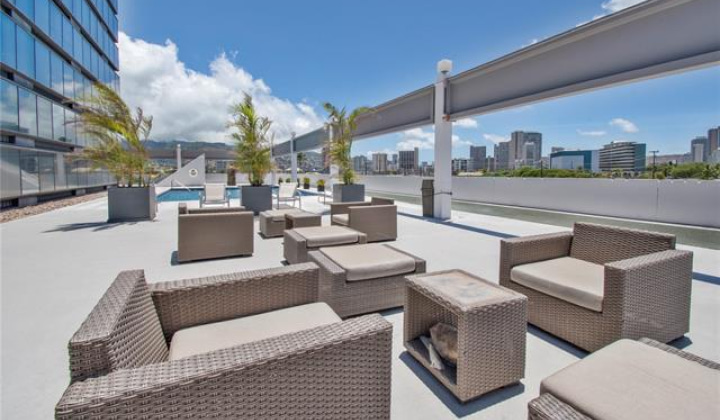 1750 Kalakaua Avenue,Honolulu,Hawaii,96826,3 Bedrooms Bedrooms,3 BathroomsBathrooms,Condo/Townhouse,Kalakaua,41,19203182