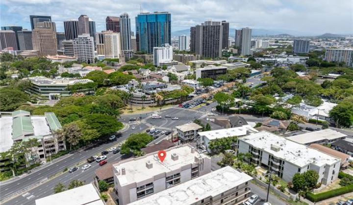 1555 Kapiolani Boulevard,Honolulu,Hawaii,96814,2 Bedrooms Bedrooms,2 BathroomsBathrooms,Condo/Townhouse,Kapiolani,8,17631361