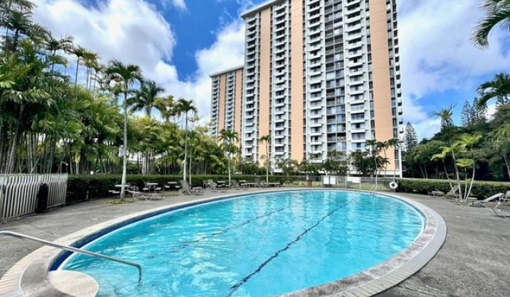 1555 Kapiolani Boulevard,Honolulu,Hawaii,96814,2 Bedrooms Bedrooms,2 BathroomsBathrooms,Condo/Townhouse,Kapiolani,8,17631361