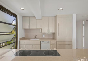 3015 Kalakaua Avenue,Honolulu,Hawaii,96815,2 Bedrooms Bedrooms,2 BathroomsBathrooms,Condo/Townhouse,Kalakaua,3,18015360