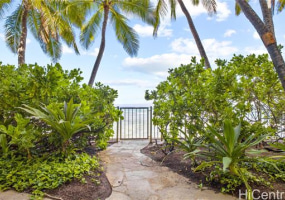 3015 Kalakaua Avenue,Honolulu,Hawaii,96815,2 Bedrooms Bedrooms,2 BathroomsBathrooms,Condo/Townhouse,Kalakaua,3,18015360
