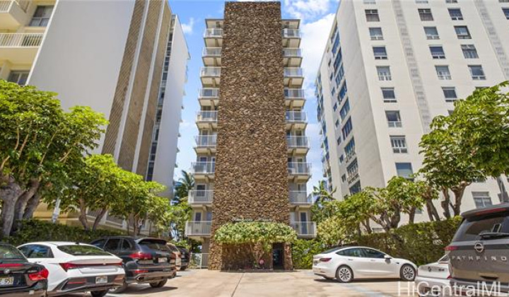 3015 Kalakaua Avenue,Honolulu,Hawaii,96815,2 Bedrooms Bedrooms,2 BathroomsBathrooms,Condo/Townhouse,Kalakaua,3,18015360