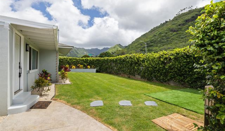 370 Hind Drive,Honolulu,Hawaii,96821,3 Bedrooms Bedrooms,2 BathroomsBathrooms,Single family,Hind,18015361