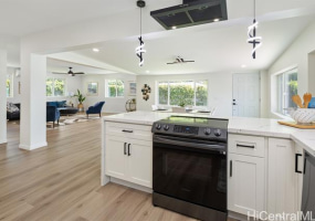 370 Hind Drive,Honolulu,Hawaii,96821,3 Bedrooms Bedrooms,2 BathroomsBathrooms,Single family,Hind,18015361
