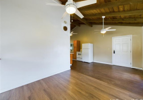 1916 Ulana Place,Honolulu,Hawaii,96819,10 ベッドルーム ベッドルーム,7 バスルームバスルーム,一戸建て,Ulana,18017757