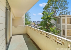 1002-A Prospect Street,Honolulu,Hawaii,96822,1 Bedroom Bedrooms,1 BathroomBathrooms,Condo/Townhouse,Prospect,1,17634403