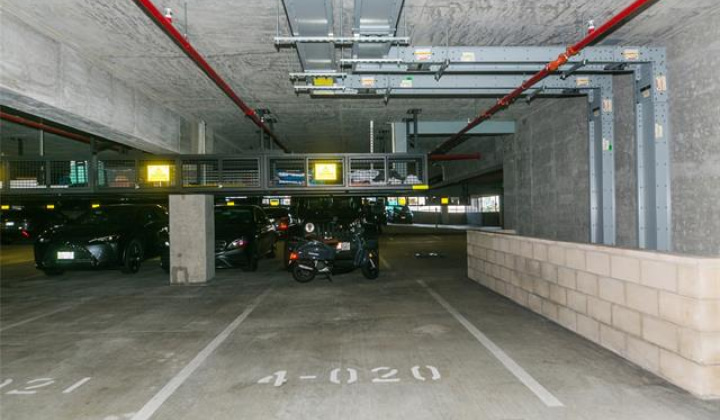 987 Queen Street,Honolulu,Hawaii,96814,2 ベッドルーム ベッドルーム,2 バスルームバスルーム,コンド / タウンハウス,Queen,14,18486402