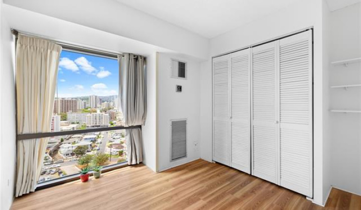 1750 Kalakaua Avenue,Honolulu,Hawaii,96826,1 ベッドルーム ベッドルーム,1 バスルームバスルーム,コンド / タウンハウス,Kalakaua,16,18018061
