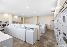 2240 Kuhio Avenue,Honolulu,Hawaii,96815,1 Bedroom Bedrooms,1 BathroomBathrooms,Condo/Townhouse,Kuhio,20,18018564