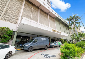 2240 Kuhio Avenue,Honolulu,Hawaii,96815,1 Bedroom Bedrooms,1 BathroomBathrooms,Condo/Townhouse,Kuhio,20,18018564