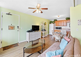 2240 Kuhio Avenue,Honolulu,Hawaii,96815,1 Bedroom Bedrooms,1 BathroomBathrooms,Condo/Townhouse,Kuhio,20,18018564
