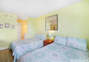 2240 Kuhio Avenue,Honolulu,Hawaii,96815,1 Bedroom Bedrooms,1 BathroomBathrooms,Condo/Townhouse,Kuhio,20,18018564