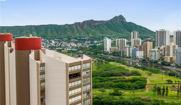 581 Kamoku Street,Honolulu,Hawaii,96826,1 ベッドルーム ベッドルーム,1 バスルームバスルーム,コンド / タウンハウス,Kamoku,36,19194894