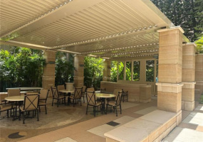 1740 Beretania Street,Honolulu,Hawaii,96826,2 ベッドルーム ベッドルーム,2 バスルームバスルーム,コンド / タウンハウス,Beretania,2,18020340