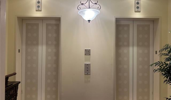 1740 Beretania Street,Honolulu,Hawaii,96826,2 ベッドルーム ベッドルーム,2 バスルームバスルーム,コンド / タウンハウス,Beretania,2,18020340