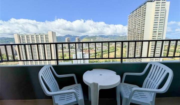 2240 Kuhio Avenue,Honolulu,Hawaii,96815,1 Bedroom Bedrooms,1 BathroomBathrooms,Condo/Townhouse,Kuhio,25,18021142