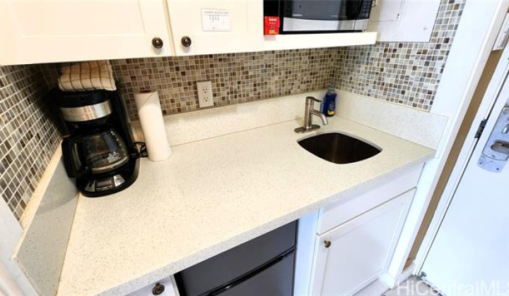 444 Kanakapolei Street,Honolulu,Hawaii,96815,1 BathroomBathrooms,Condo/Townhouse,Kanakapolei,9,18492391