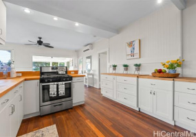 2015-C Round Top Drive,Honolulu,Hawaii,96822,3 Bedrooms Bedrooms,3 BathroomsBathrooms,Single family,Round Top,18022734