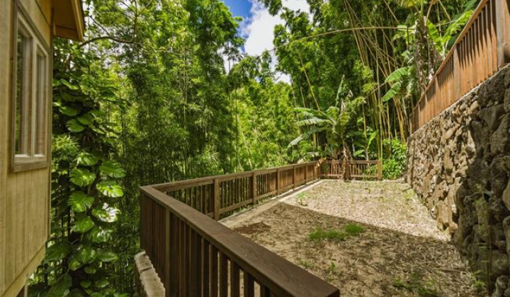 4142 Round Top Drive,Honolulu,Hawaii,96822,3 Bedrooms Bedrooms,3 BathroomsBathrooms,Single family,Round Top,19217046