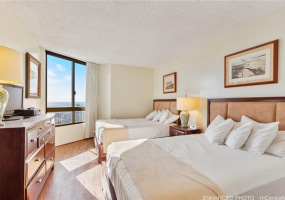 1910 Ala Moana Boulevard,Honolulu,Hawaii,96815,2 Bedrooms Bedrooms,2 BathroomsBathrooms,Condo/Townhouse,Ala Moana,39,18493612