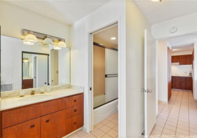 1910 Ala Moana Boulevard,Honolulu,Hawaii,96815,2 Bedrooms Bedrooms,2 BathroomsBathrooms,Condo/Townhouse,Ala Moana,39,18493612