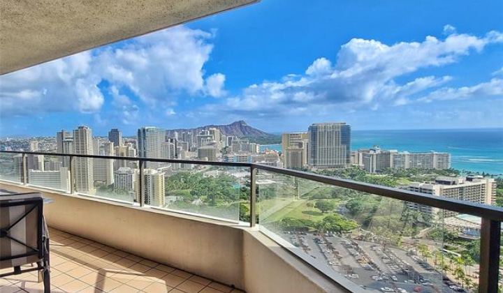 1910 Ala Moana Boulevard,Honolulu,Hawaii,96815,2 Bedrooms Bedrooms,2 BathroomsBathrooms,Condo/Townhouse,Ala Moana,39,18493612