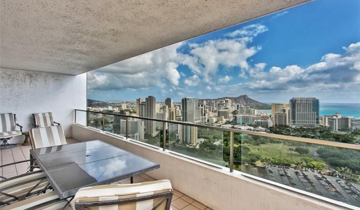 1910 Ala Moana Boulevard,Honolulu,Hawaii,96815,2 Bedrooms Bedrooms,2 BathroomsBathrooms,Condo/Townhouse,Ala Moana,39,18493612